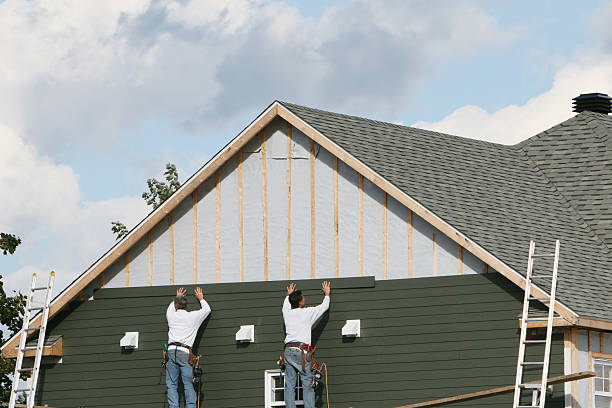 Professional Siding Replacement technician working in Partlow, VA